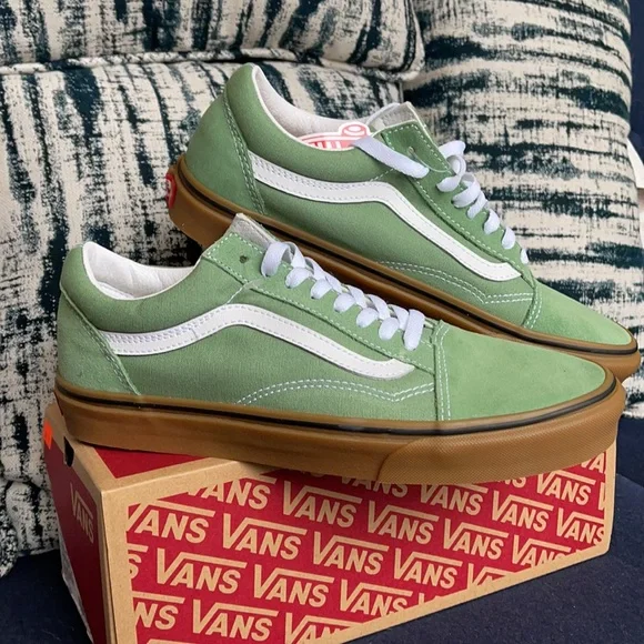 Vans Men’s Old Skool Gum Basil/True White Sneakers
